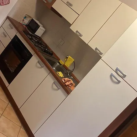 Robbyone 2 Apartman *